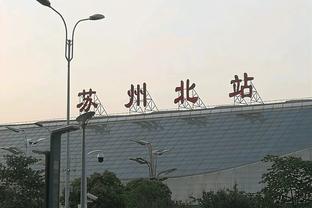 你这大奔不行啊？克莱下车之后 来了一记“背传”手动锁车